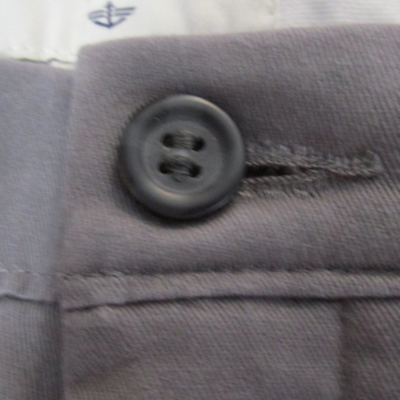 DOCKERS MEN'S SIZE 28 X 30 PANTS EASY KHAKI GRAY SLIM FIT ALL MOTION COMFORT NWT - Picture 3 of 14